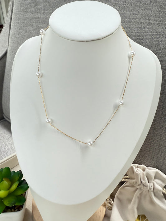 Delicate Pearl Necklace
