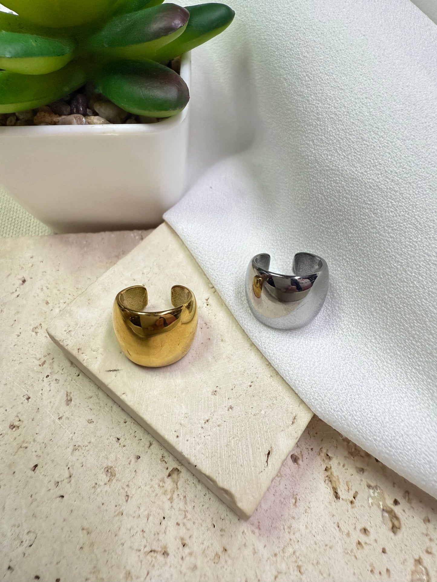 Bold Shine Earcuff / Aro Elegante