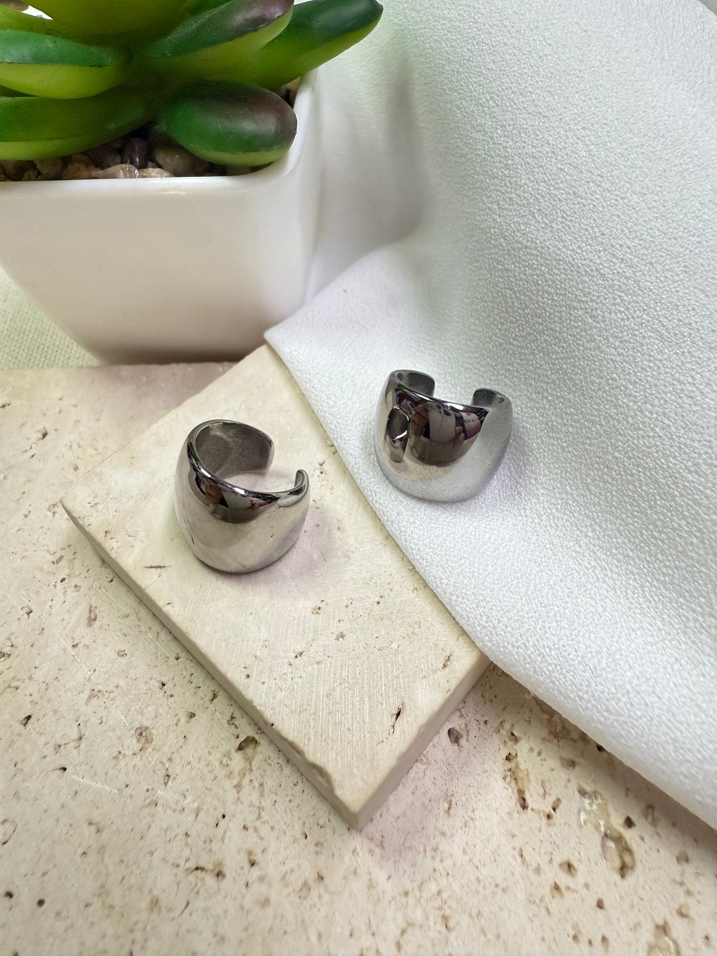 Bold Shine Earcuff / Aro Elegante
