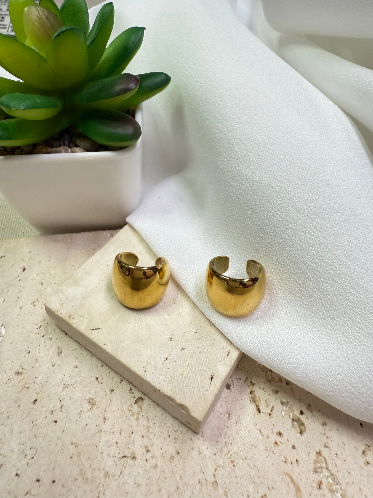 Bold Shine Earcuff / Aro Elegante