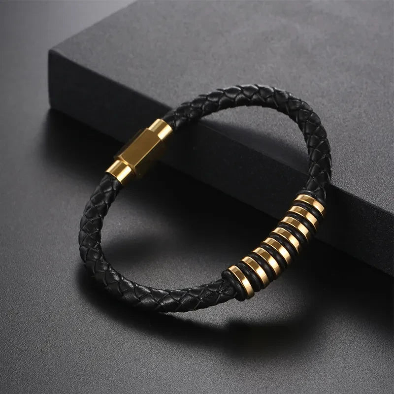 Retro-Leather-Gold-Titanium-Steel-Bracelet (1).webp